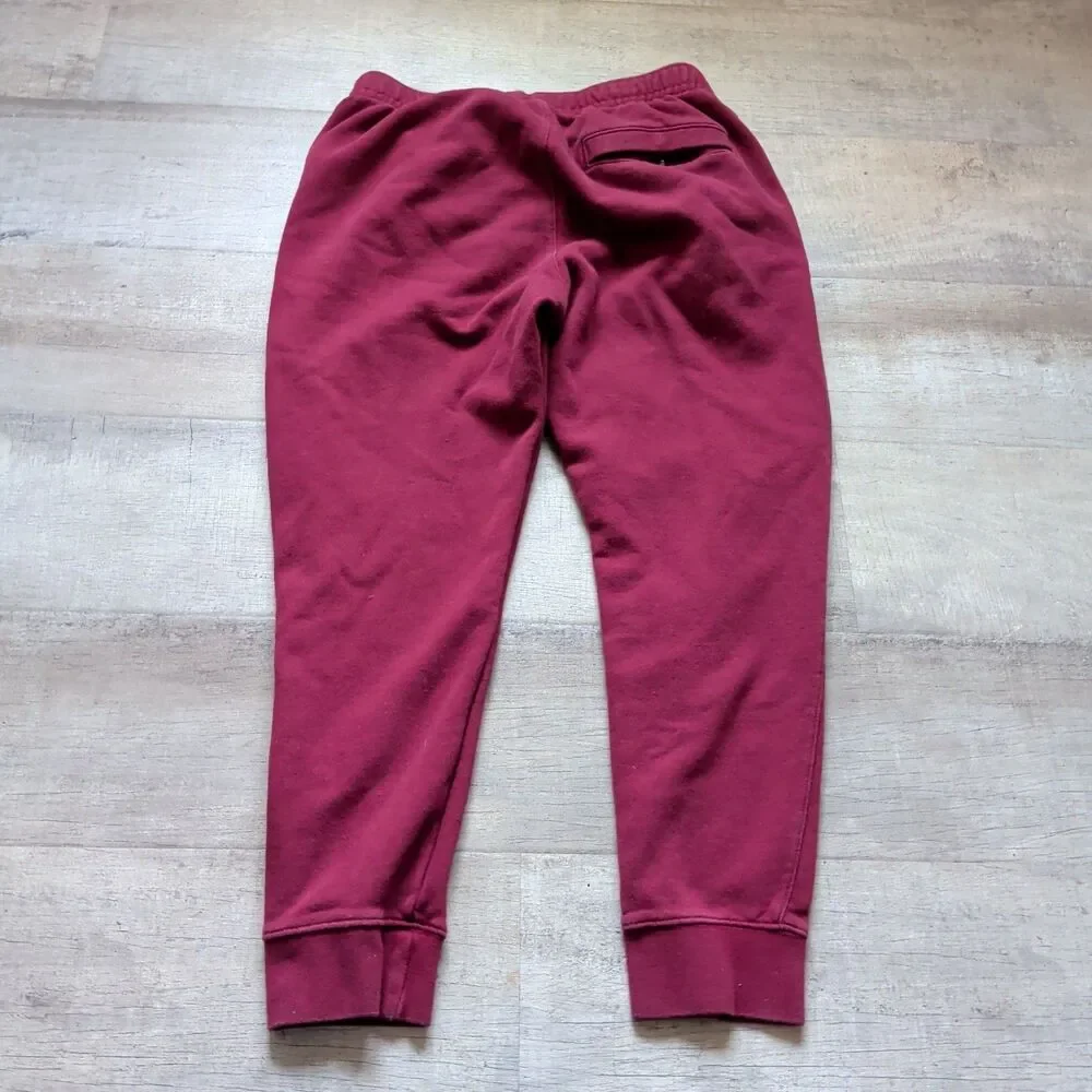 Nike Sportswear Club Fleece Joggers Burgundy Men’s Size L Standard Fit New - Picture 5 of 7